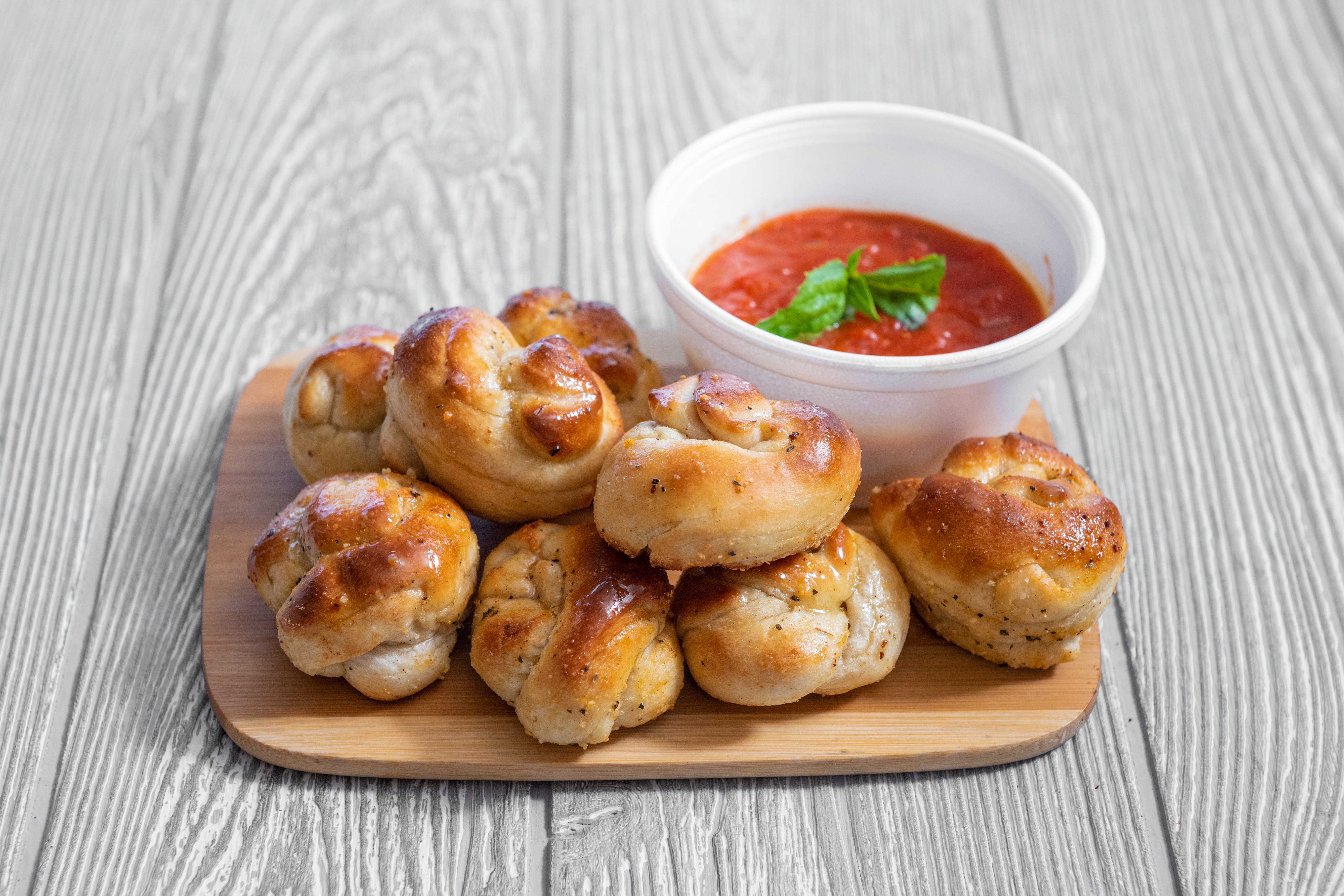 Order Garlic Knots - 8 Pieces food online from Fontana Pizza & Grill store, Exton on bringmethat.com
