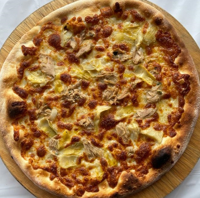 Order 48 Tonno e Carciofini Pizza food online from Andiamo Pizzaria store, Chicago on bringmethat.com