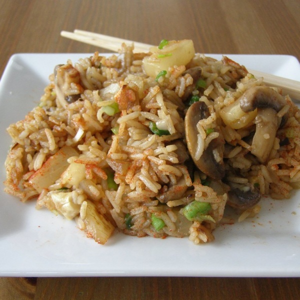 Order 39. Mushroom Fried Rice food online from China Bowl store, Elk Grove Village on bringmethat.com
