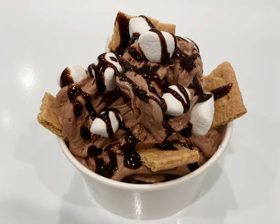 Order Give Me S'more food online from Zrolls Ice Cream store, Summit on bringmethat.com