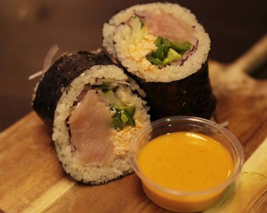 Order Yellow Fever food online from Nori Sushi Eatery store, South Pasadena on bringmethat.com