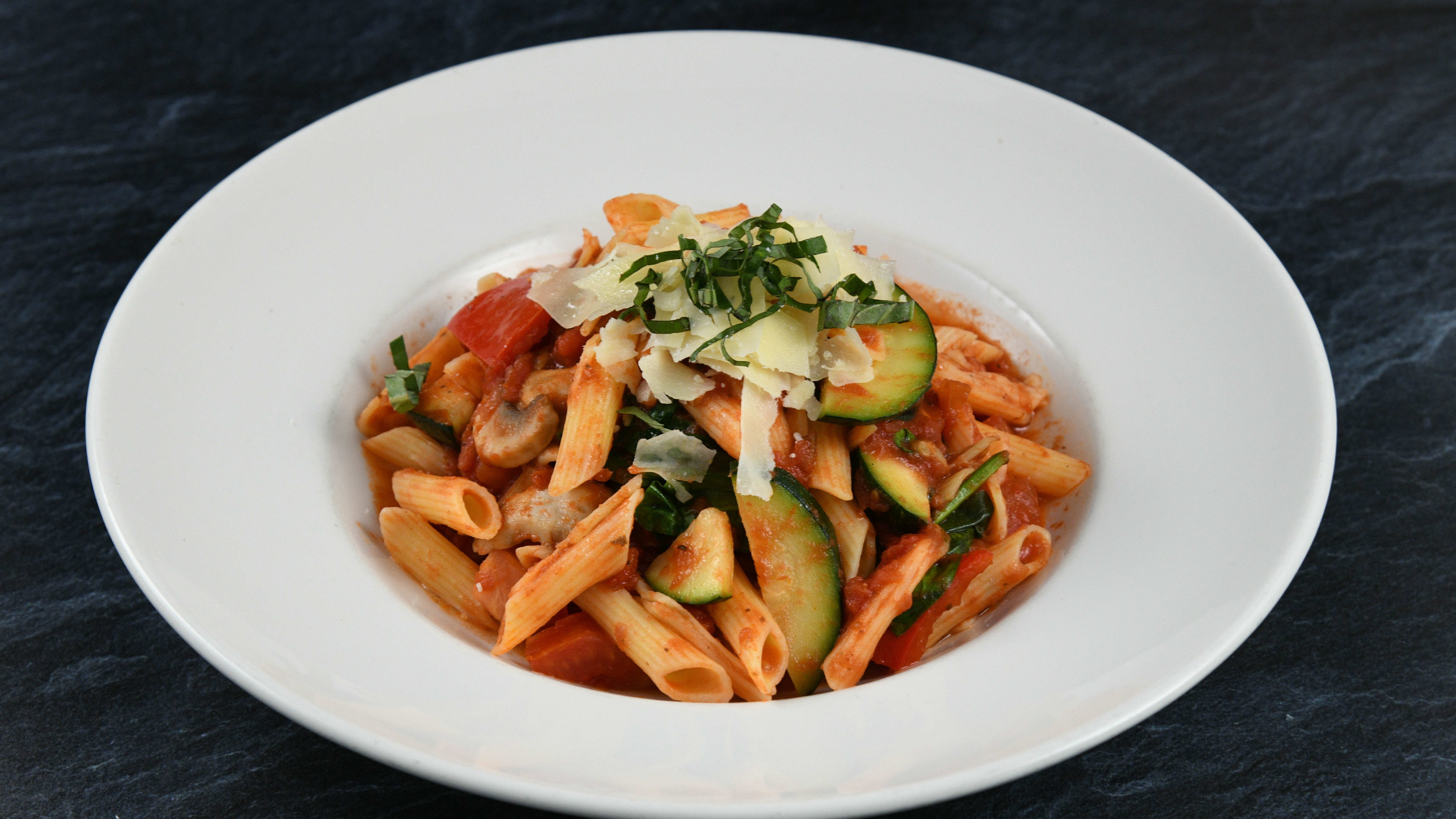 Order Anaconda Pasta food online from Rainforest Cafe store, Tempe on bringmethat.com