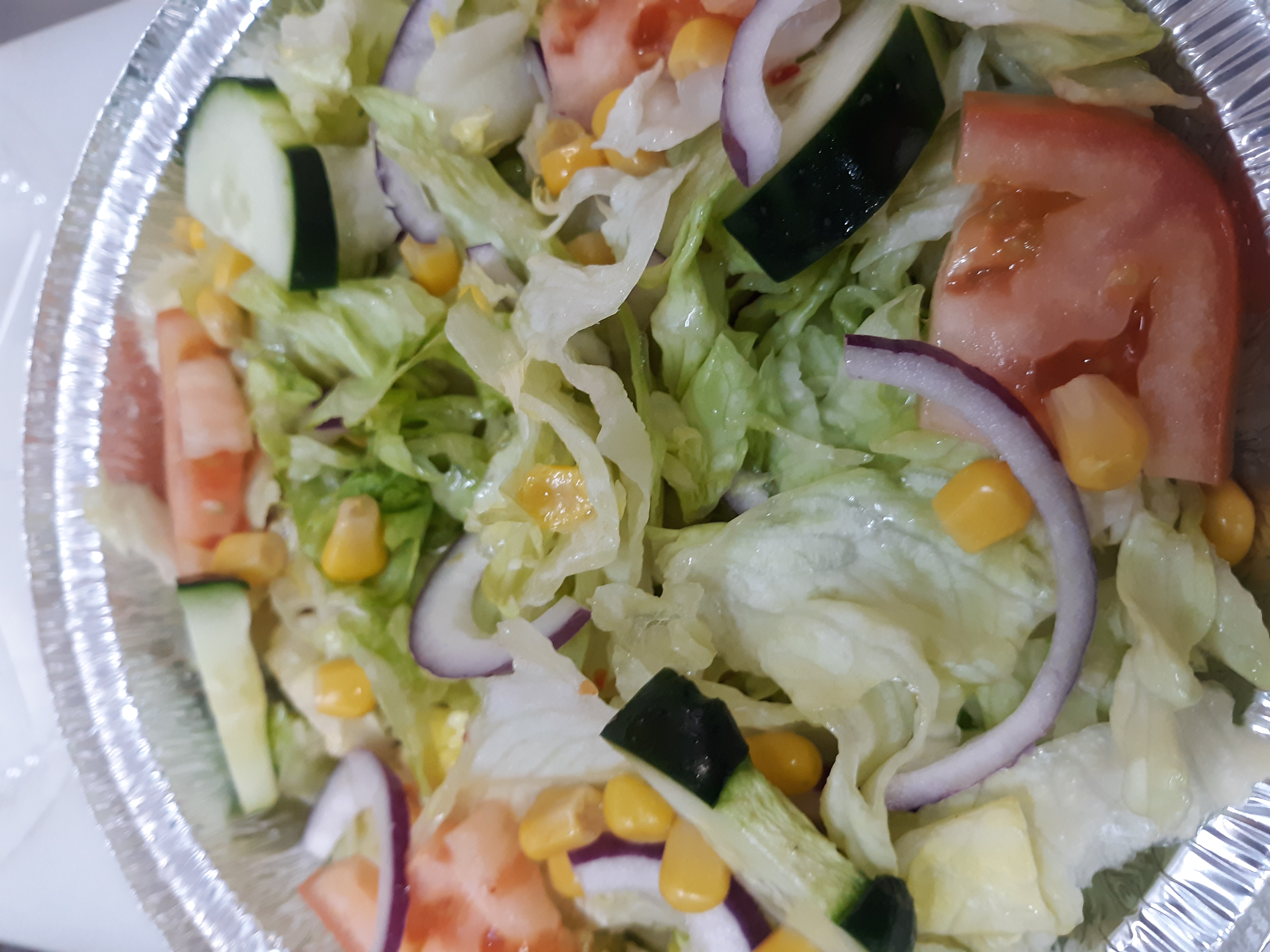Order Garden Salad food online from Oscar's Kitchen store, Bronx on bringmethat.com