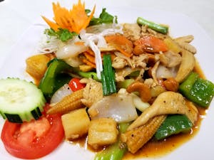 Order 31. Cashew Nut Sauce food online from Siam Elephants Restaurant store, Elmira on bringmethat.com