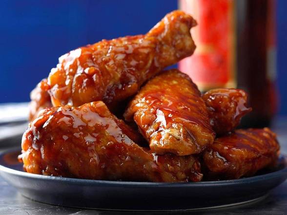 Order BBQ Fried Chicken Wings food online from Grace Chinese Food II store, New York on bringmethat.com
