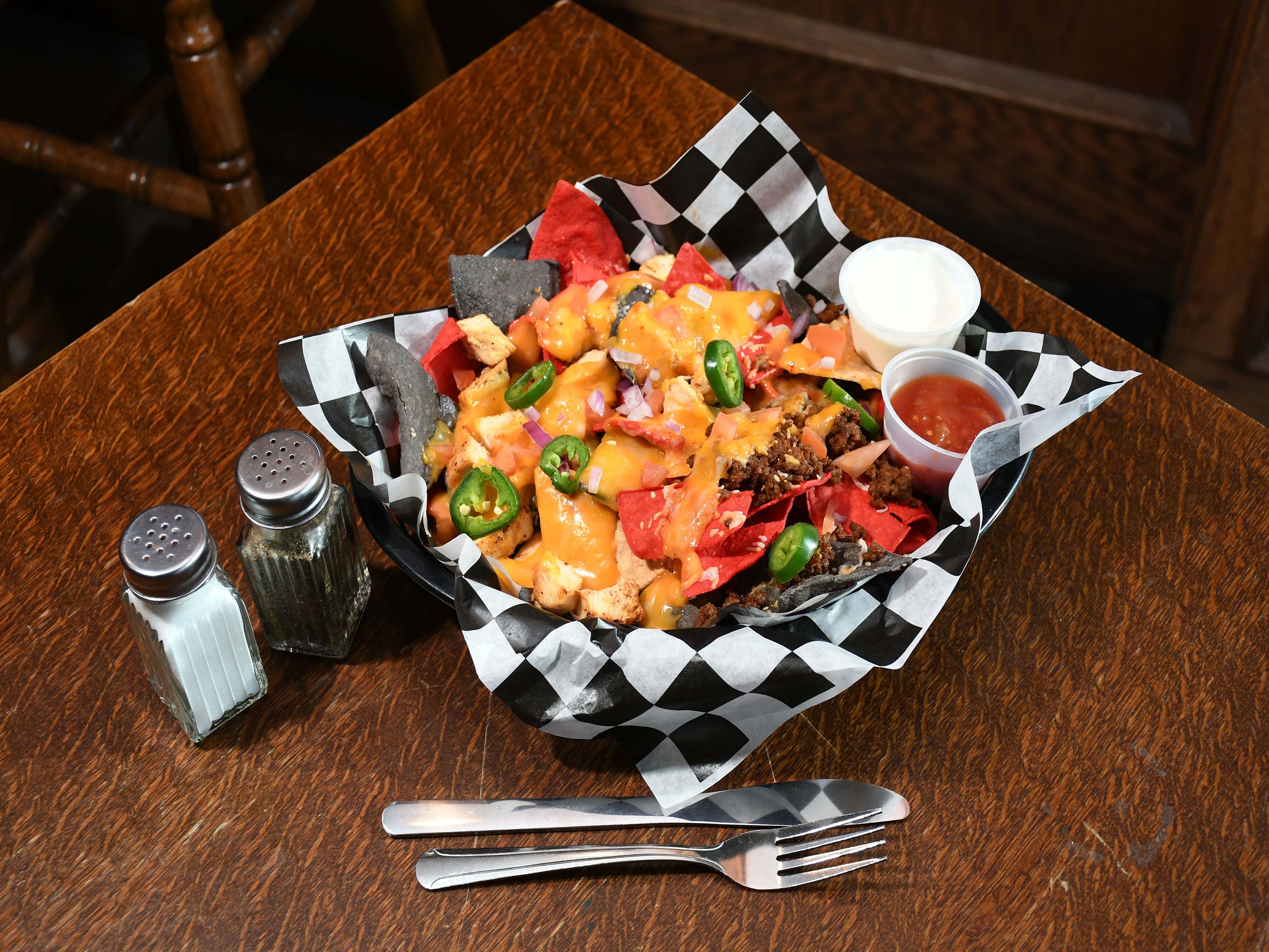 Order Nachos food online from Pally Bar & Grille store, Clive on bringmethat.com