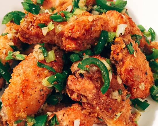 Order Salt and Pepper Chicken Wings food online from Happy Inn Chinese Cuisine store, Rosemont on bringmethat.com