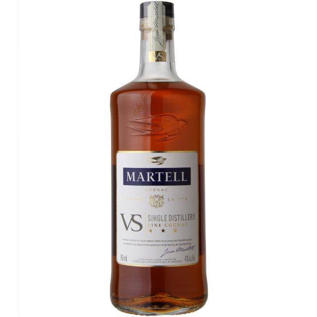 Order Martell VS Cognac / 750mL food online from Windy City Liquor Market store, El Cajon on bringmethat.com