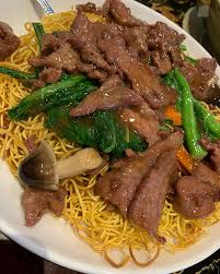 Order Beef Pan Fried Noodle food online from Golden Island store, San Diego on bringmethat.com