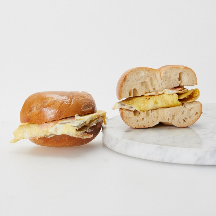 Order Lox, Egg & Onion Sandwich food online from Wu & Nussbaum  store, New York on bringmethat.com
