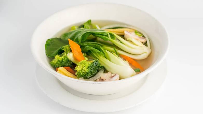Order Vegetarian Rice Noodle Soup food online from La Maison De La Reine store, Corte Madera on bringmethat.com