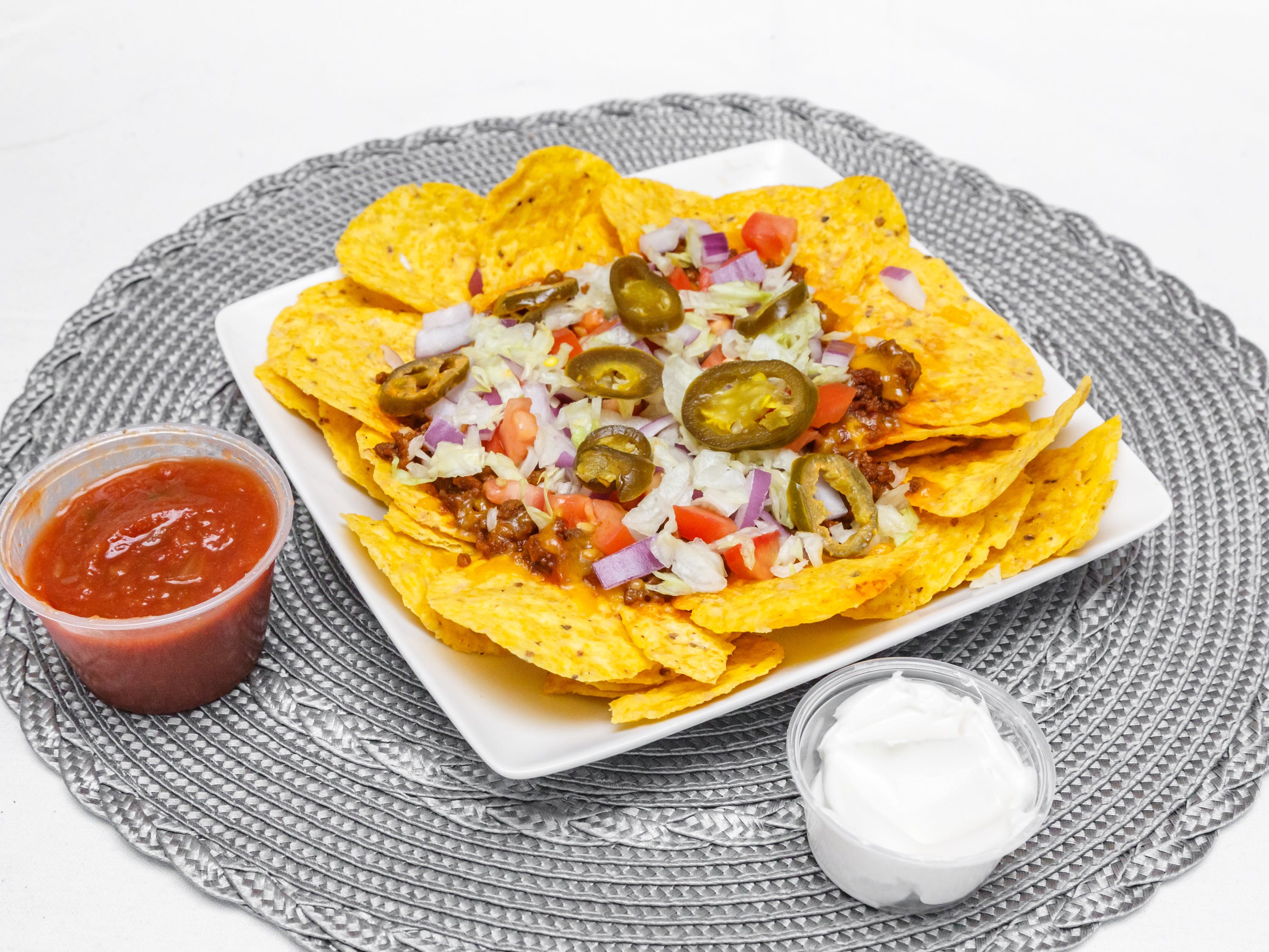 Order Nachos Supreme - Appetizer food online from Pizza Pronto store, Pittsburgh on bringmethat.com