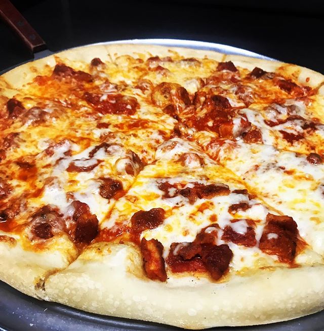 Order Spicy Chicken Pizza food online from Panzano Pizzeria store, Montclair on bringmethat.com