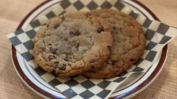 Order Browned Butter Chocolate Chip Cookie food online from Pine State Biscuits store, Portland on bringmethat.com