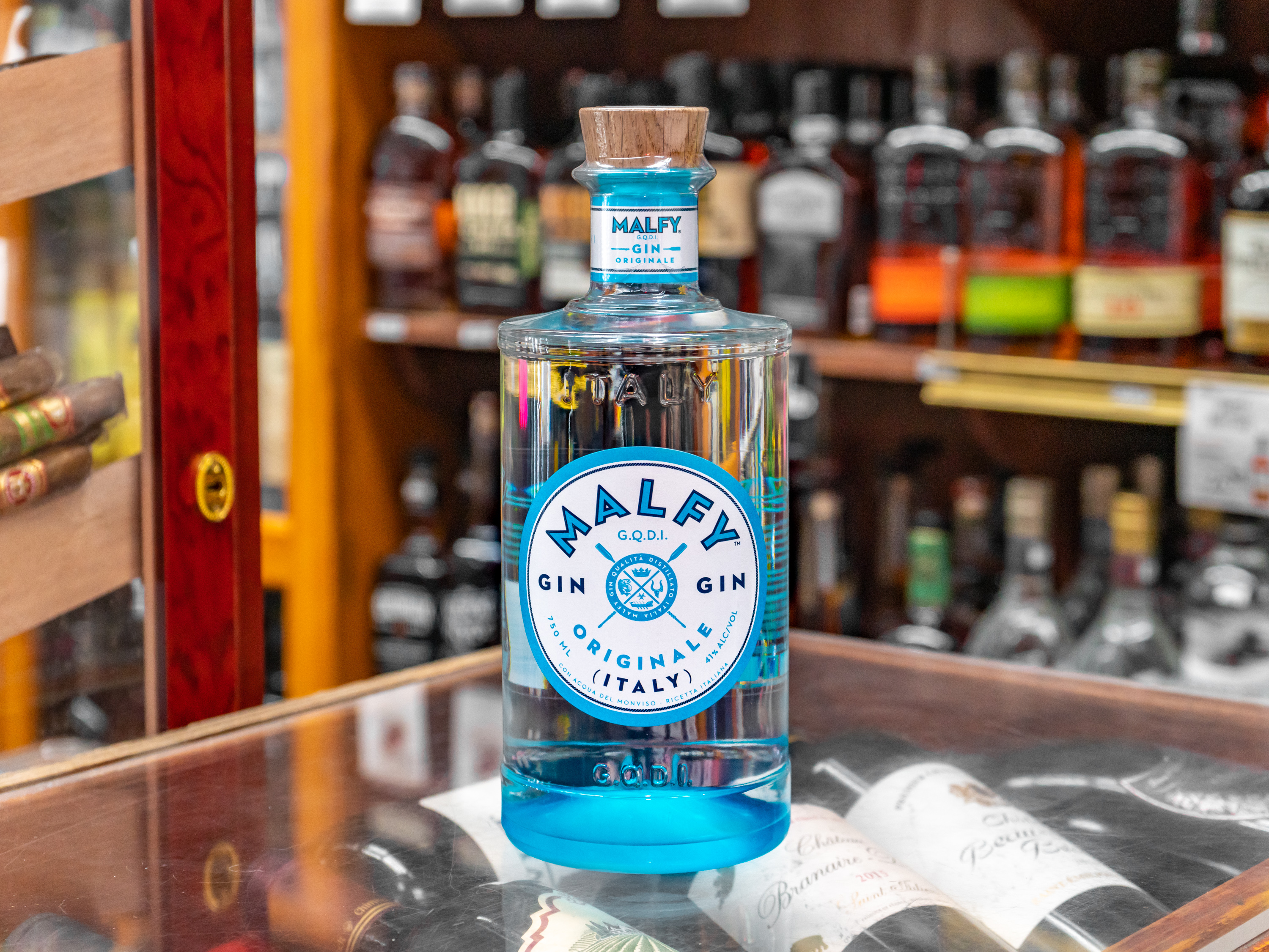 Order Bottle of Malfy Gin food online from A La Couch store, San Francisco on bringmethat.com