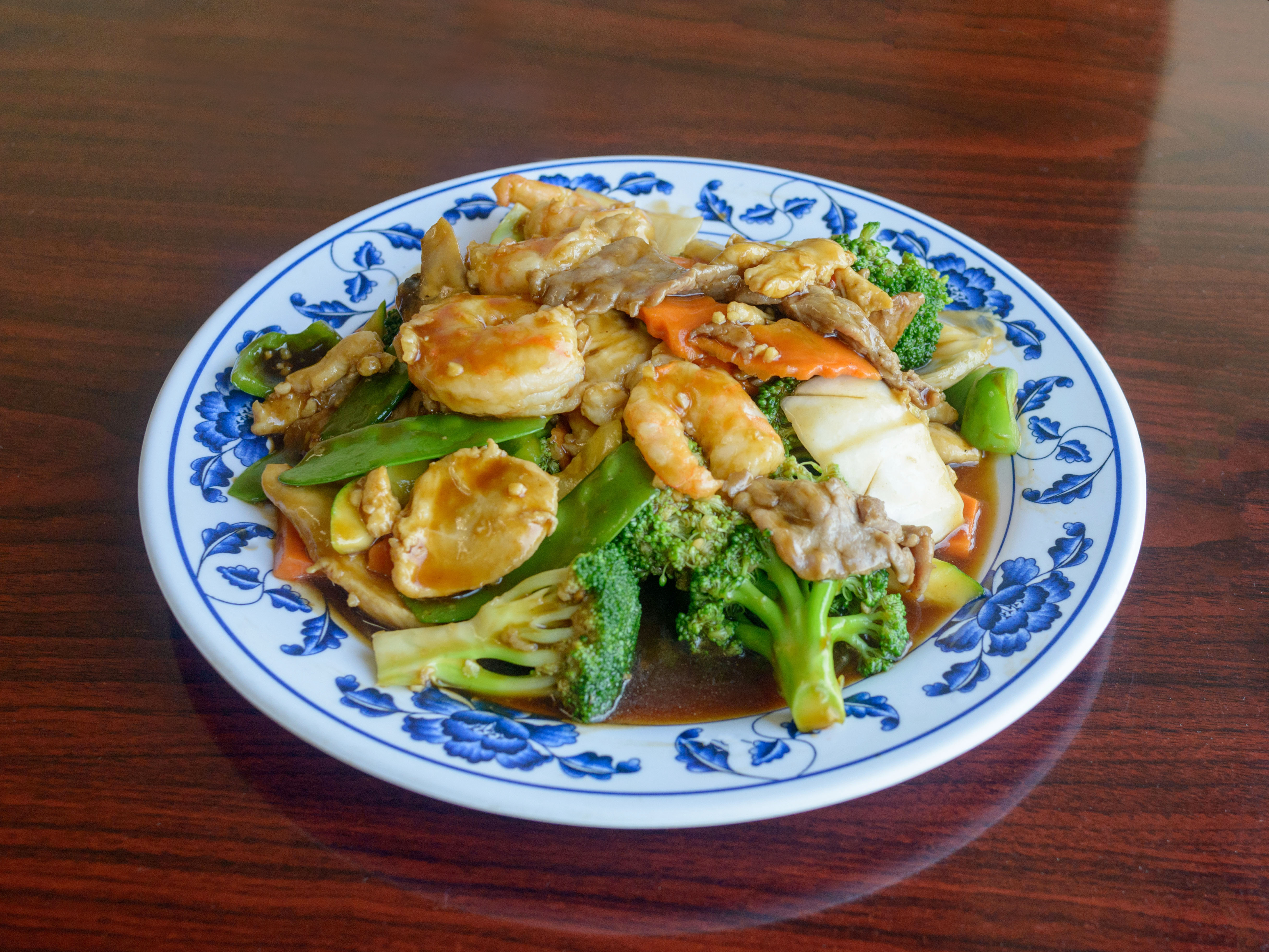 Order Triple Delight food online from New China store, Highland Park on bringmethat.com