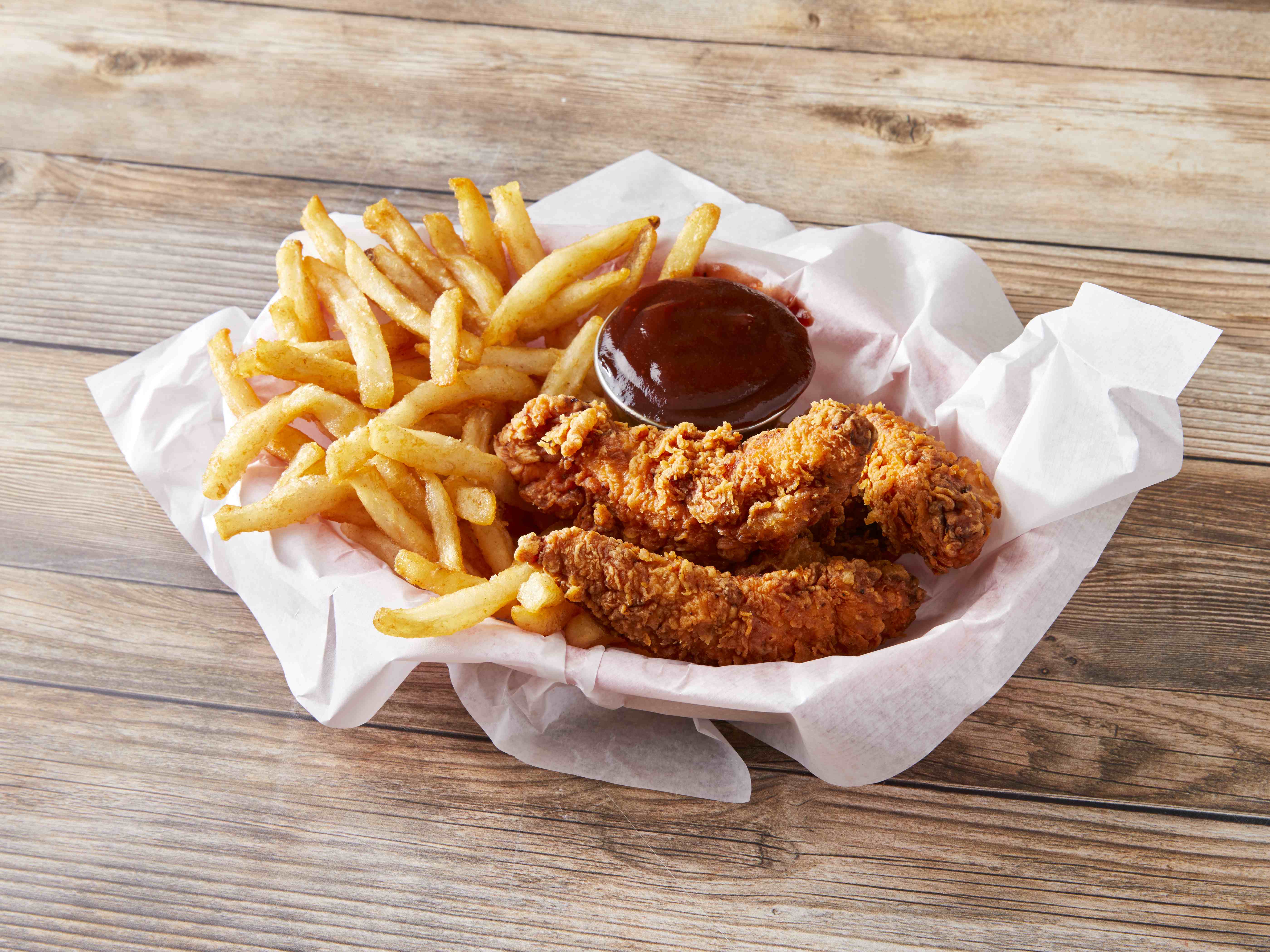 Order 3 Chicken Tenders Basket food online from Great White Fish store, Grand Rapids on bringmethat.com