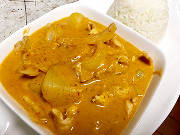 Order Massaman Curry food online from Prik Thai Kitchen store, Astoria on bringmethat.com