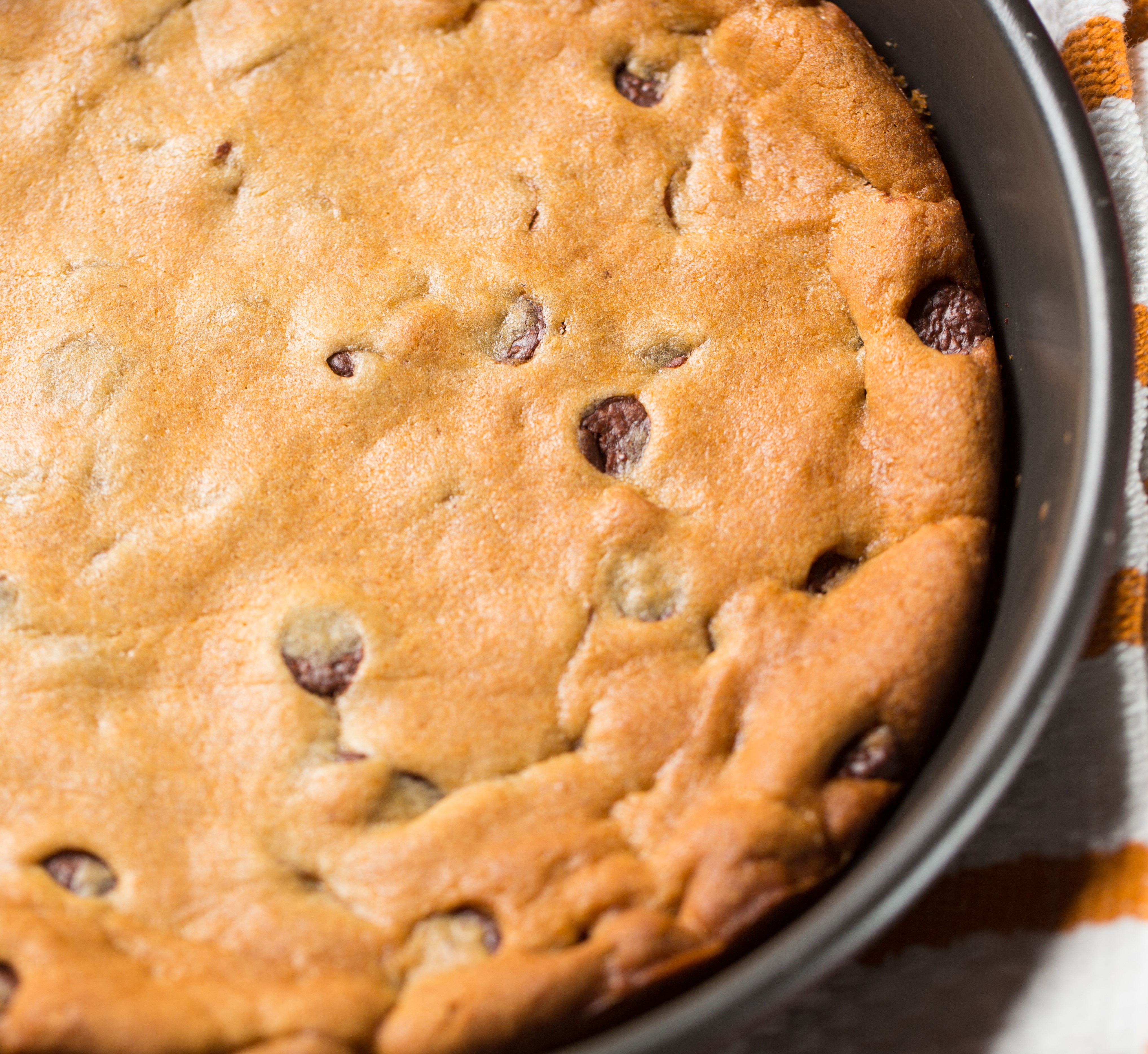 Order Deep Dish Chocolate Chip Cookie food online from Beggar Pizza store, Merrionette Park on bringmethat.com