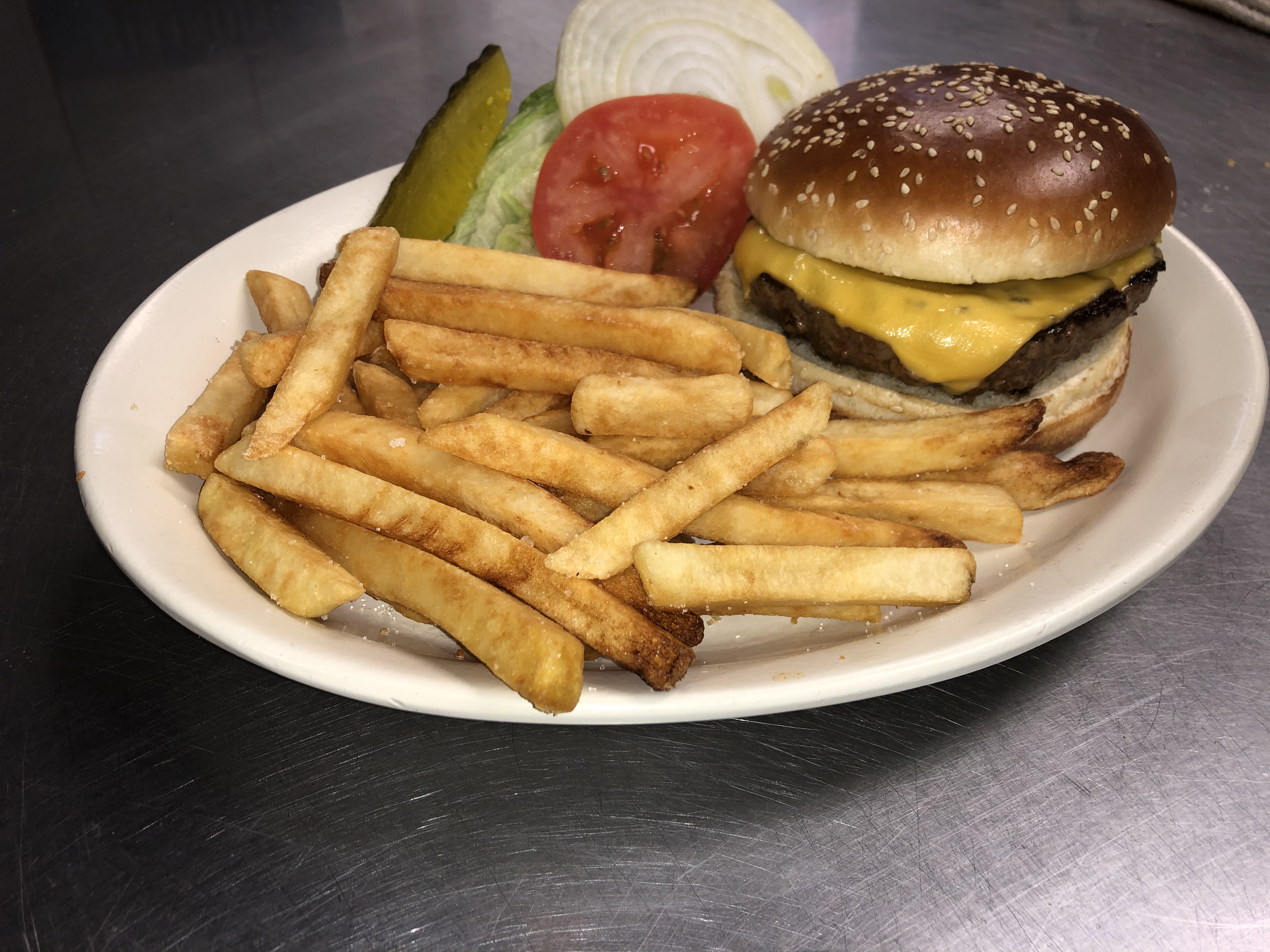 Order Cheeseburger food online from Papa Santiago's Pizzeria store, Chicago on bringmethat.com