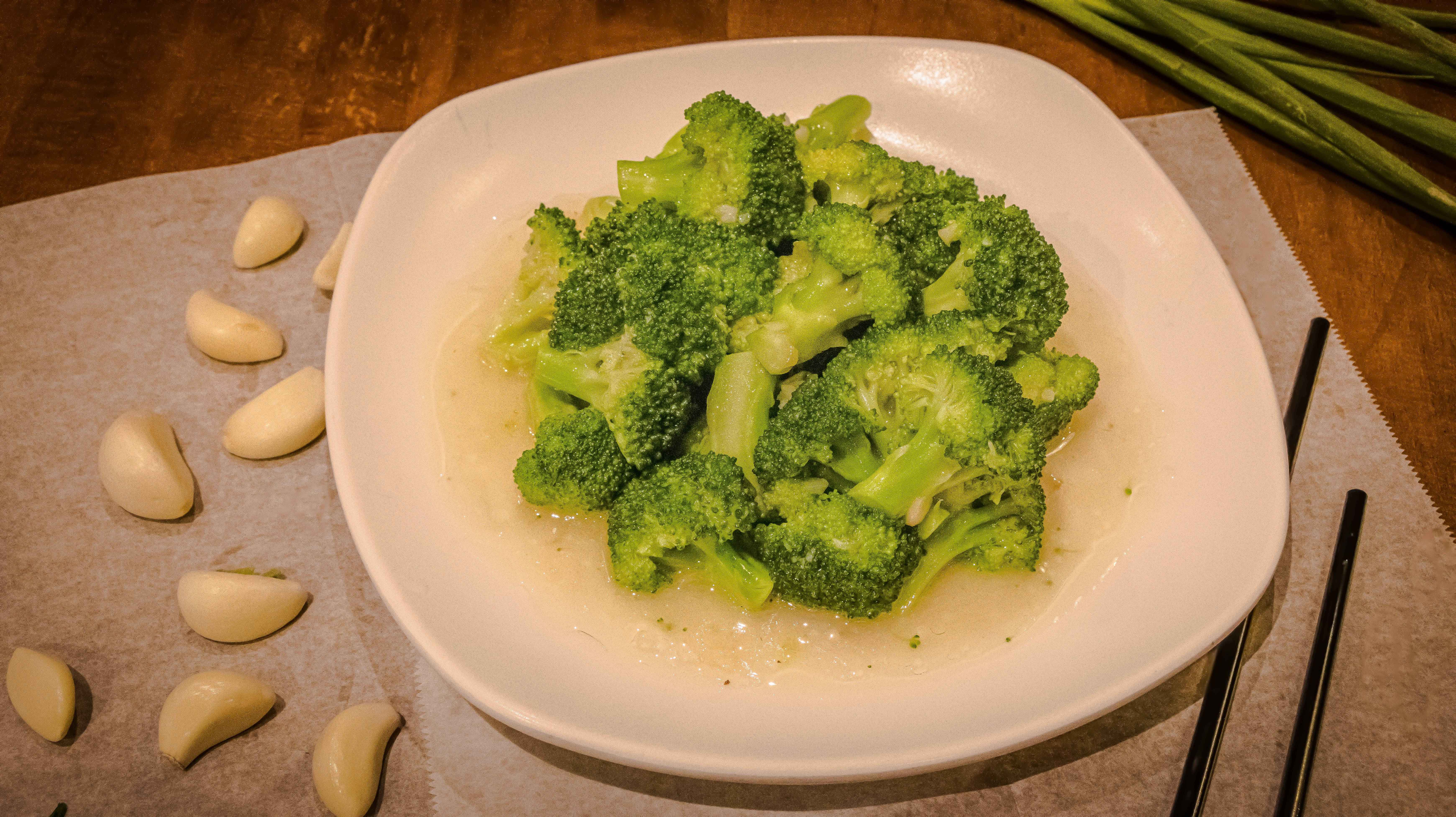 Order E2. Garlic Broccoli food online from Northern Cafe store, Los Angeles on bringmethat.com