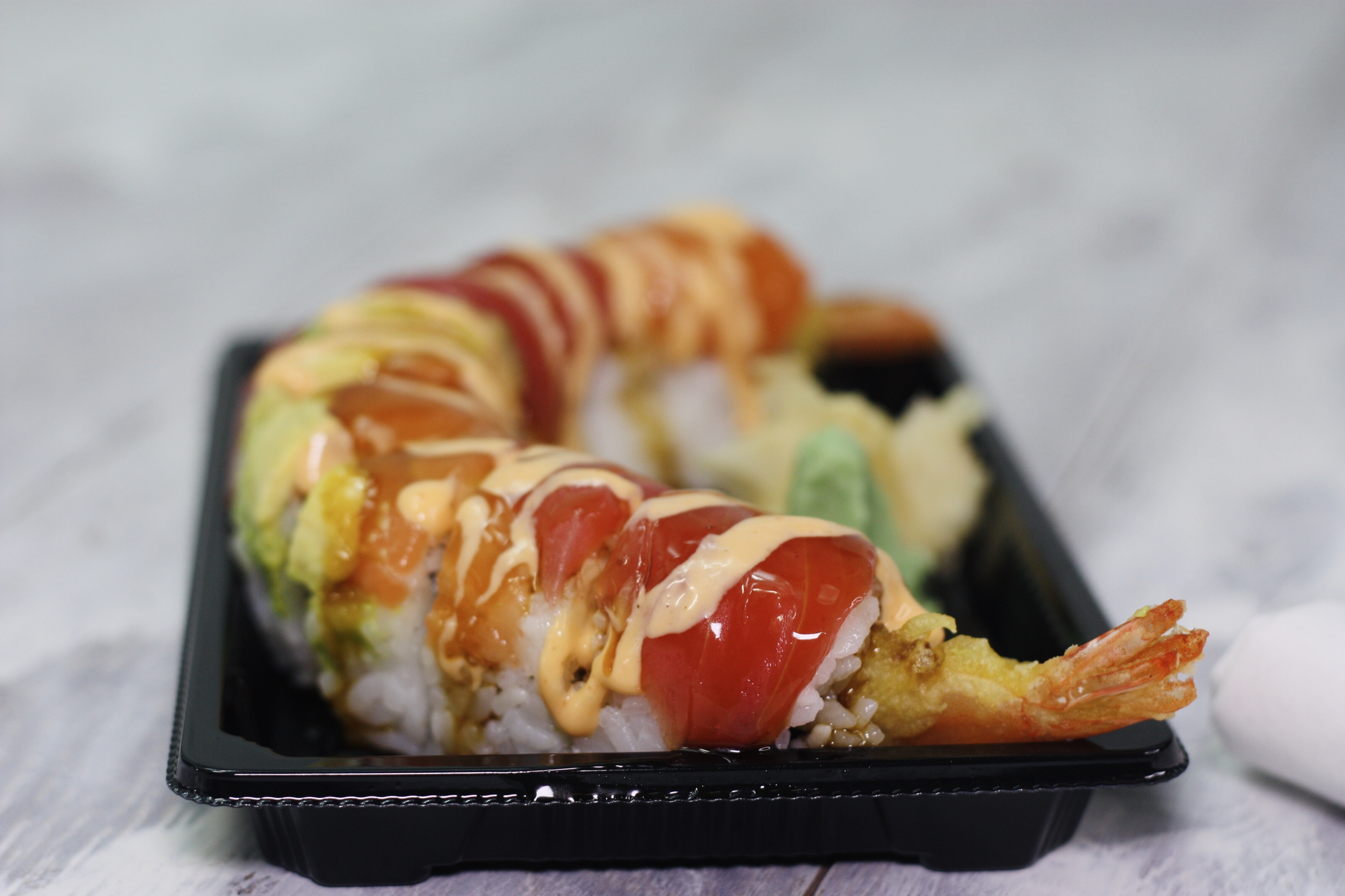 Order Hawaiian Roll food online from Sushi N Grill store, Bakersfield on bringmethat.com