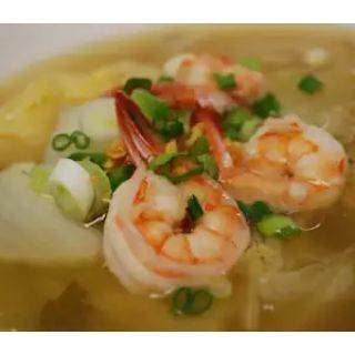 Order Shrimp Wonton Soup food online from Taste of Thai store, Hoffman Estates on bringmethat.com