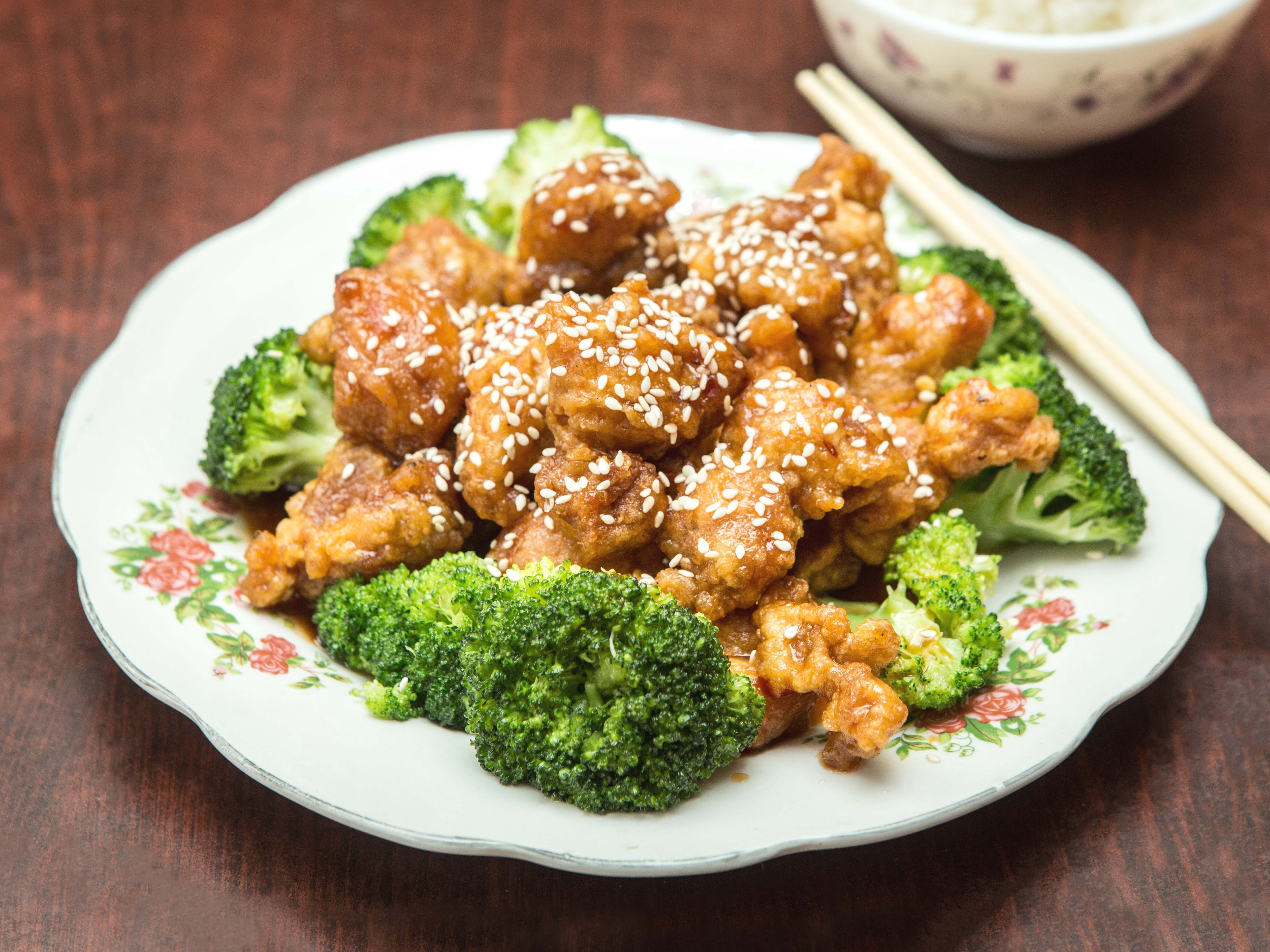 Order H7. General Tso's Chicken Specialty food online from Fu Lai Kitchen store, Brooklyn on bringmethat.com