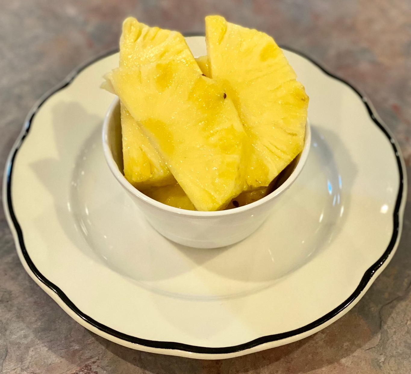 Order Pineapple (Sliced) food online from Oliveiras Peabody store, Peabody on bringmethat.com