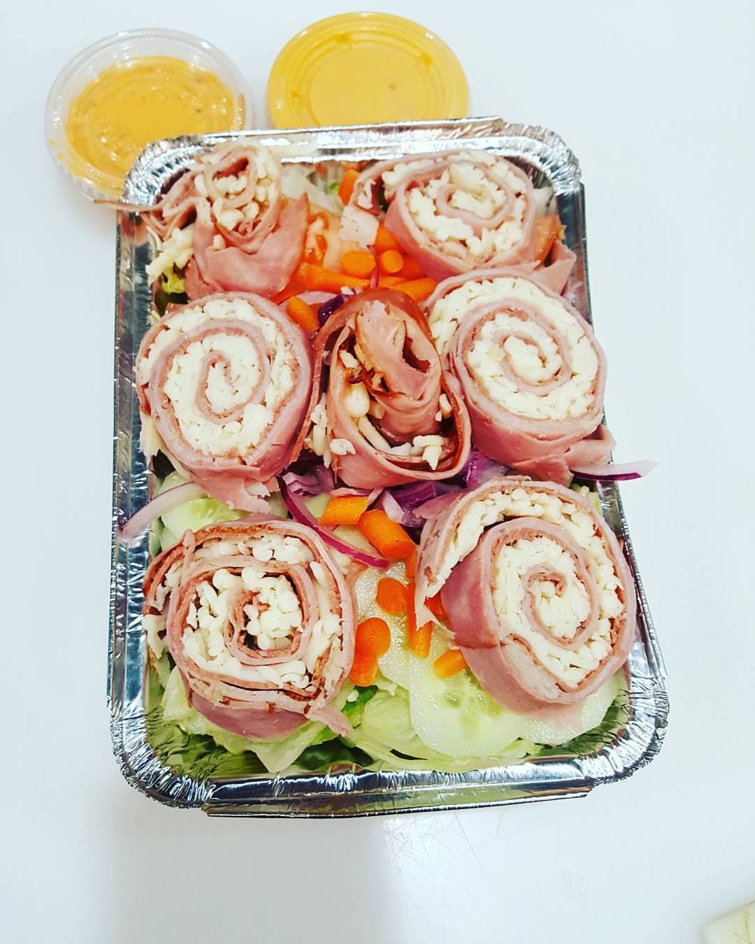Order Chef's Salad - Large food online from Nick's Pizza store, Baltimore on bringmethat.com