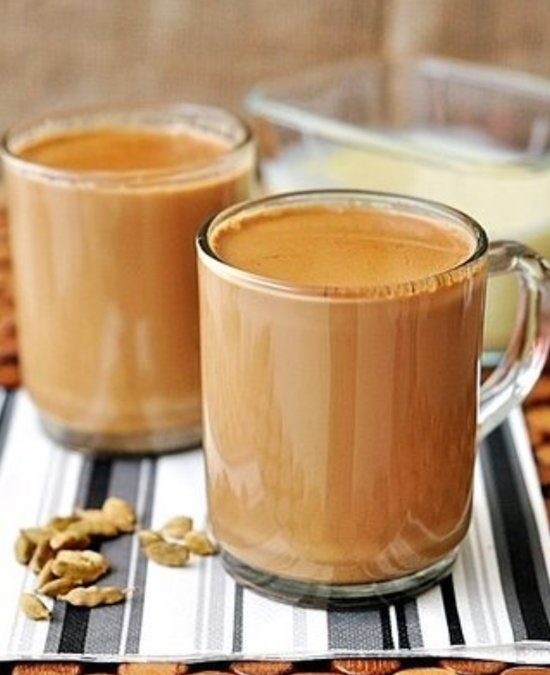 Order Hot Arabic Tea with Milk and Cardamom food online from Salam store, Chicago on bringmethat.com