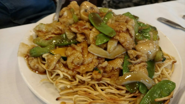 Order Chicken Pan Fried Noodles food online from Shanghai Diamond Garden store, Los Angeles on bringmethat.com