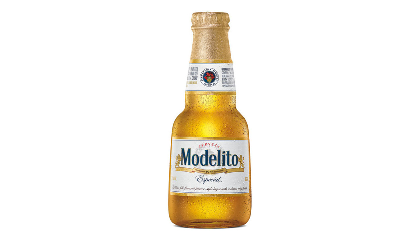 Order Modelo Especial 24 Pack 7oz Bottles food online from Dimension Liquor store, Lake Forest on bringmethat.com