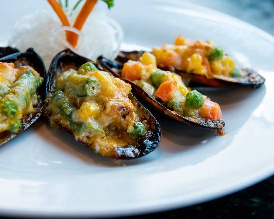 Order A8. Baked Mussels food online from Nomura Sushi store, Los Angeles on bringmethat.com