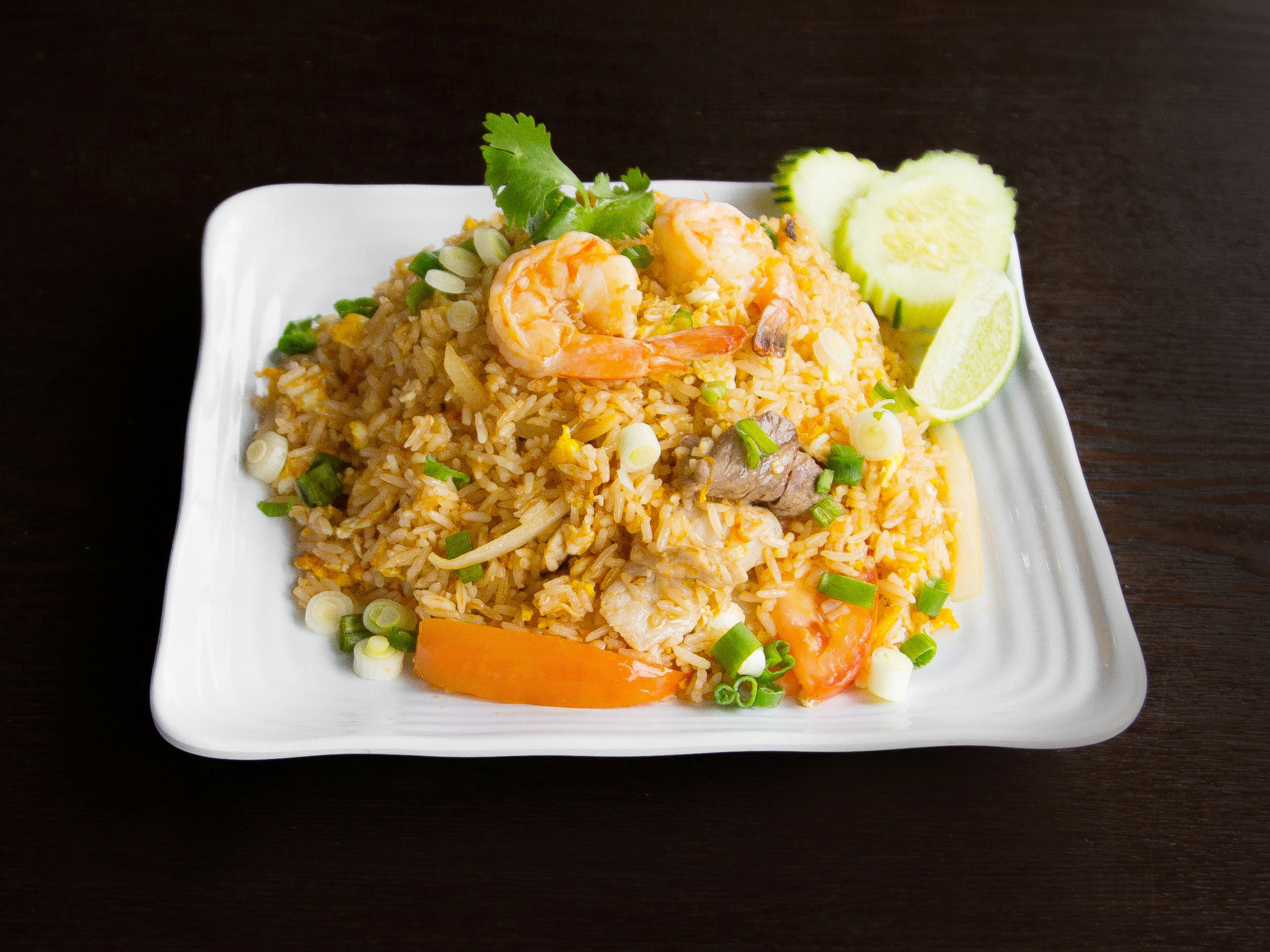 Order FR8. Fried Rice food online from Pa Ord Zappver store, North Hollywood on bringmethat.com