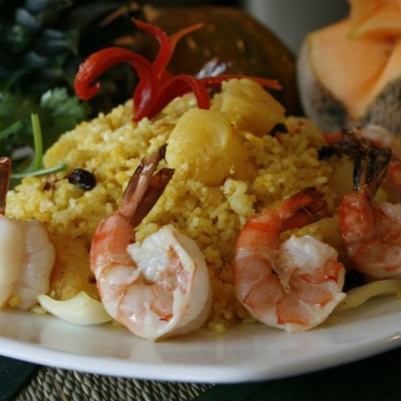 Order Pineapple Fried Rice food online from Thai Spice Asian Gourmet store, Katy on bringmethat.com