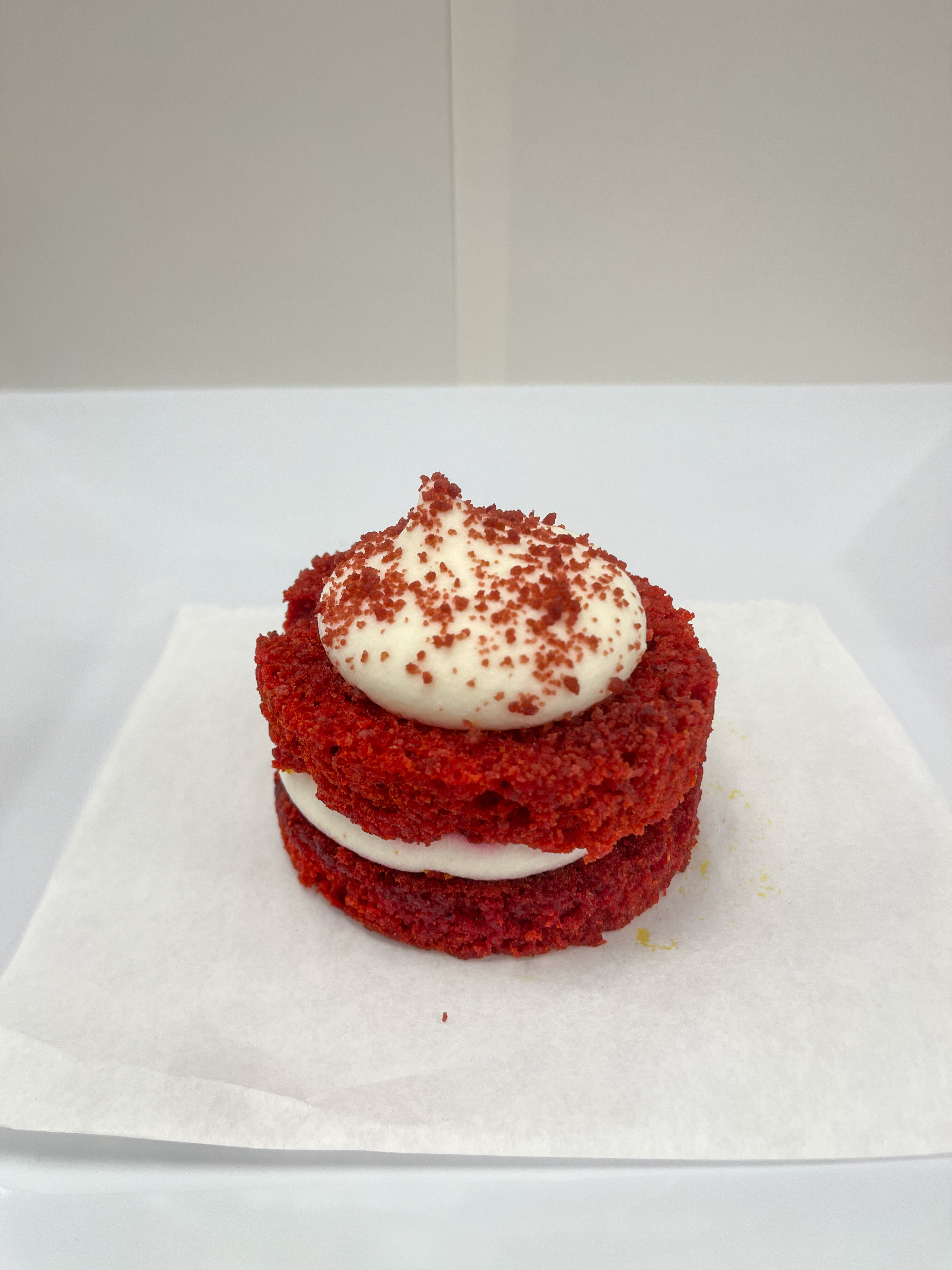 Order Mini red Velvet cake food online from Juice Brothers store, New York on bringmethat.com