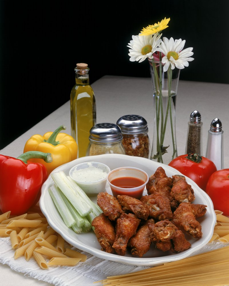 Order Chicken Wings food online from Three Brothers Italian Restaurant store, Hyattsville on bringmethat.com