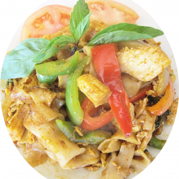 Order N3. Pad Kee Mow Noodle food online from Dokbua Thai Kitchen store, Brookline on bringmethat.com