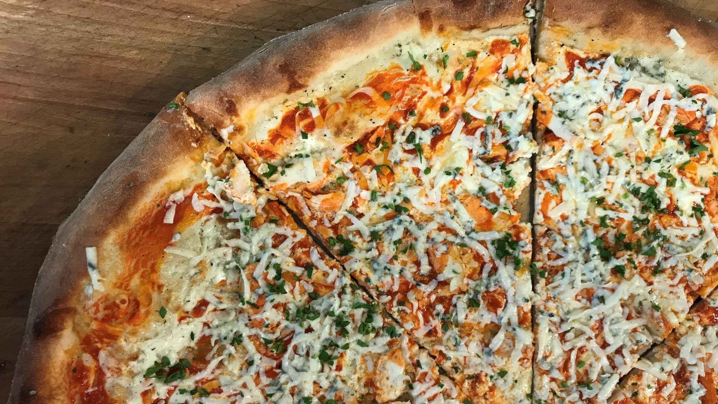 Order Buffalo Chicken Pizza food online from Ian's Pizza On The Hill store, Seattle on bringmethat.com