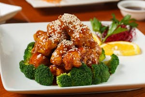 Order Sesame Chicken  food online from Sake House store, Beaver Dam on bringmethat.com