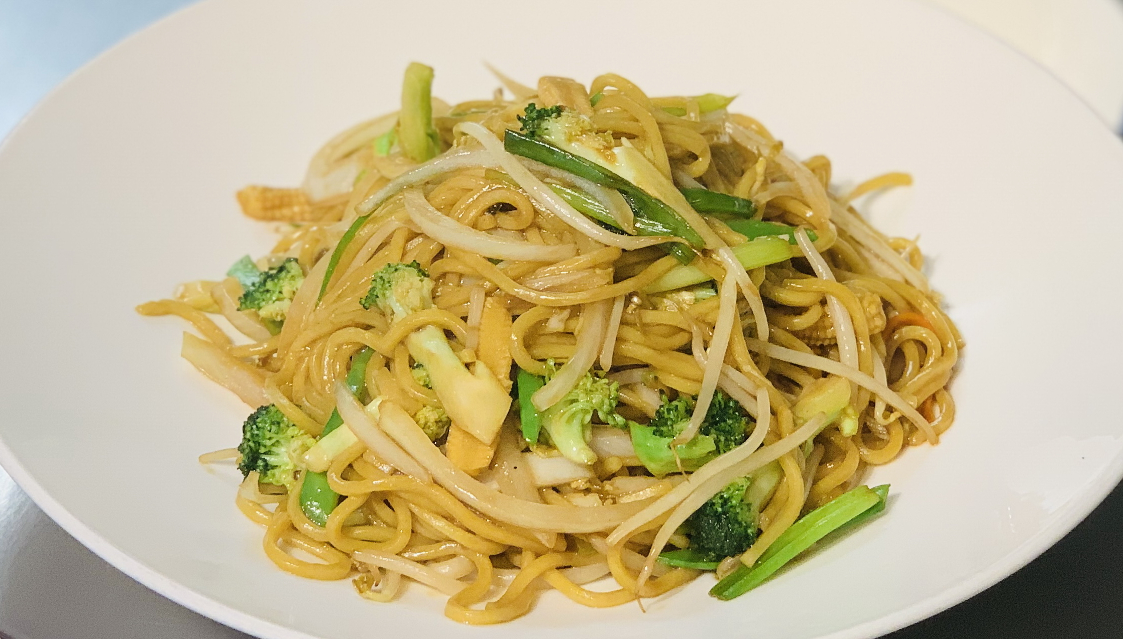 Order Stir Fried Noodle w/ Vegetable food online from Spicy Girl store, Houston on bringmethat.com