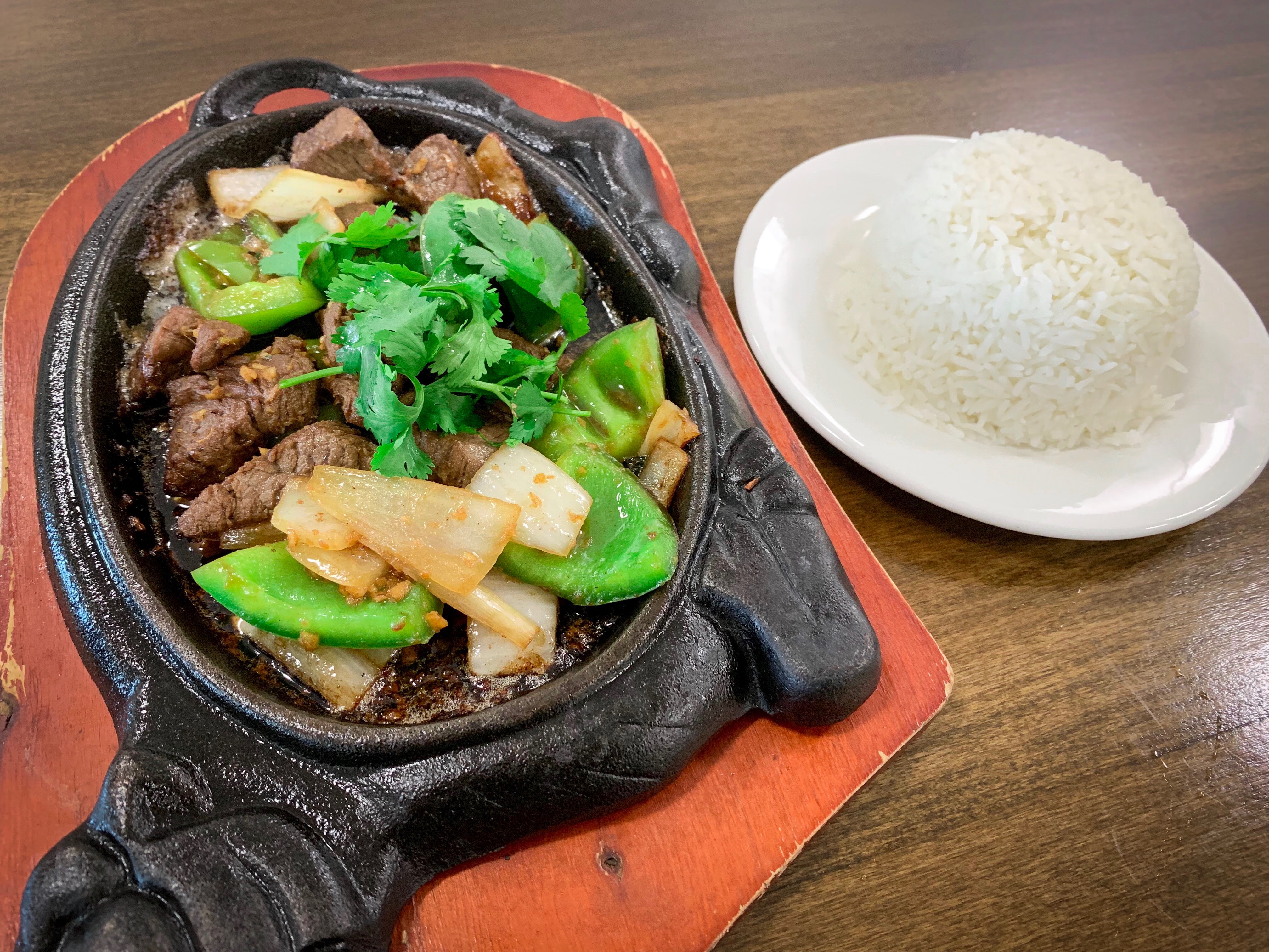 Order H2. Shakin' Beef - Bo Luc Lac food online from Pho Bowl & Grill store, Oceanside on bringmethat.com
