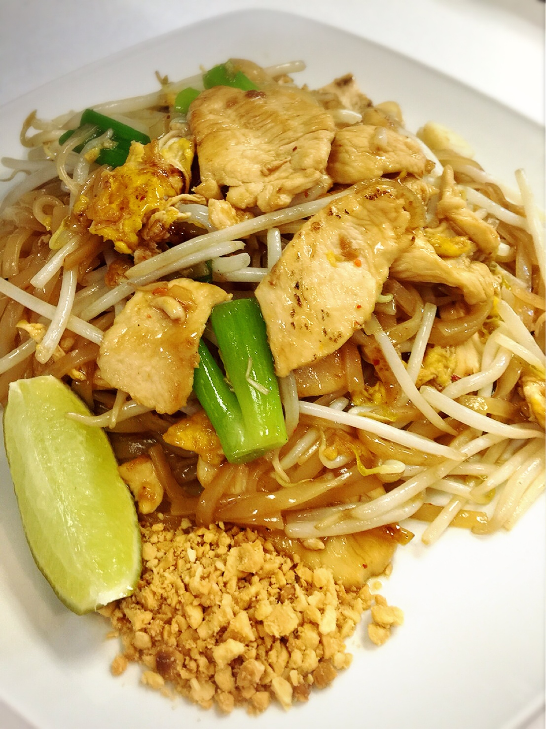 Order Pad Thai  food online from Thai Lemongrass store, Alexandria on bringmethat.com