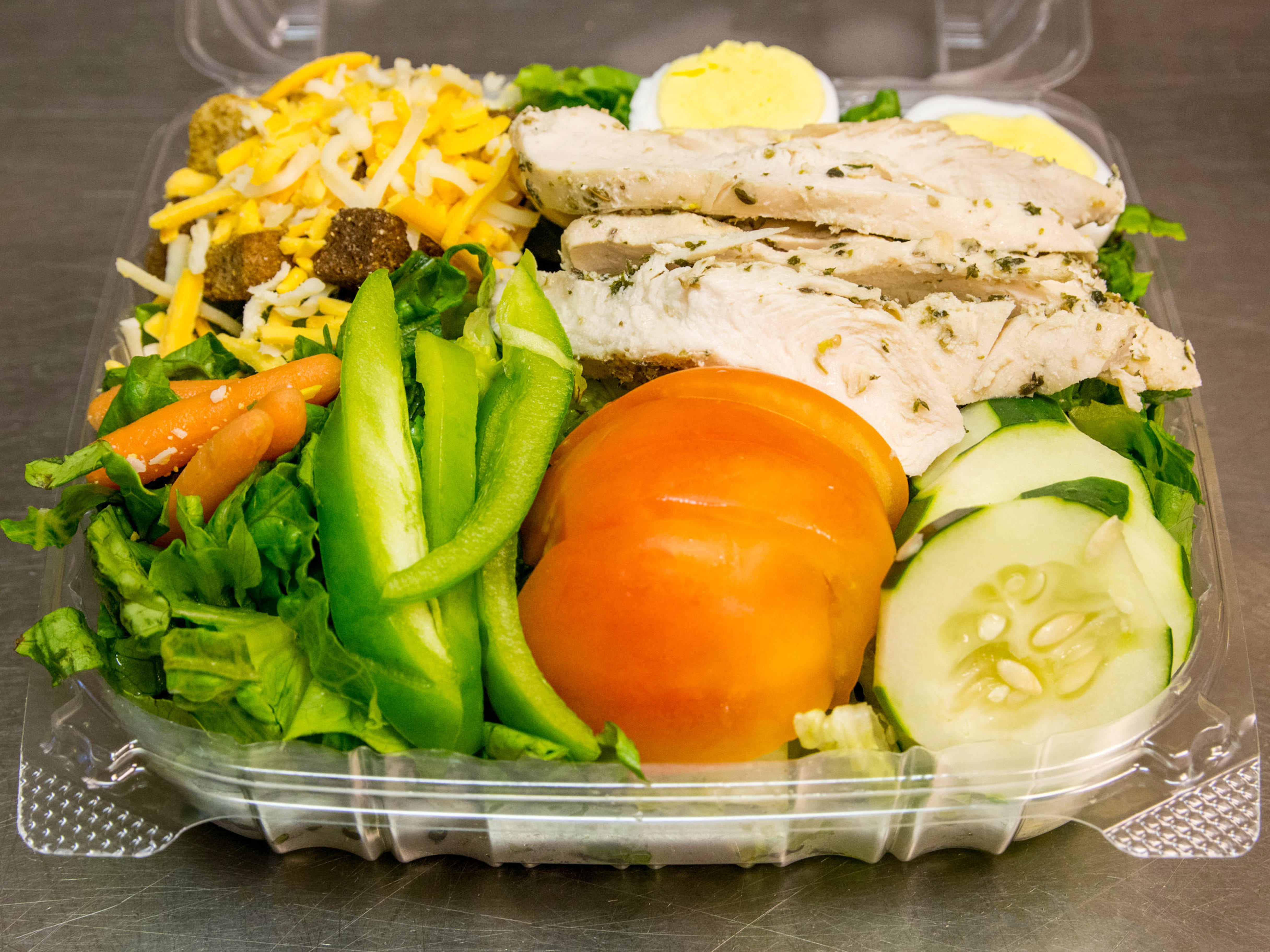Order Garden Salad with Chicken Salad food online from York Pizza Subs & Wings store, Baltimore on bringmethat.com