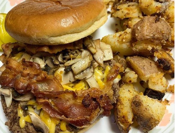 Order Bacon Mushroom Cheddar Burger food online from Pat Colonial Kitchen store, Newtown on bringmethat.com