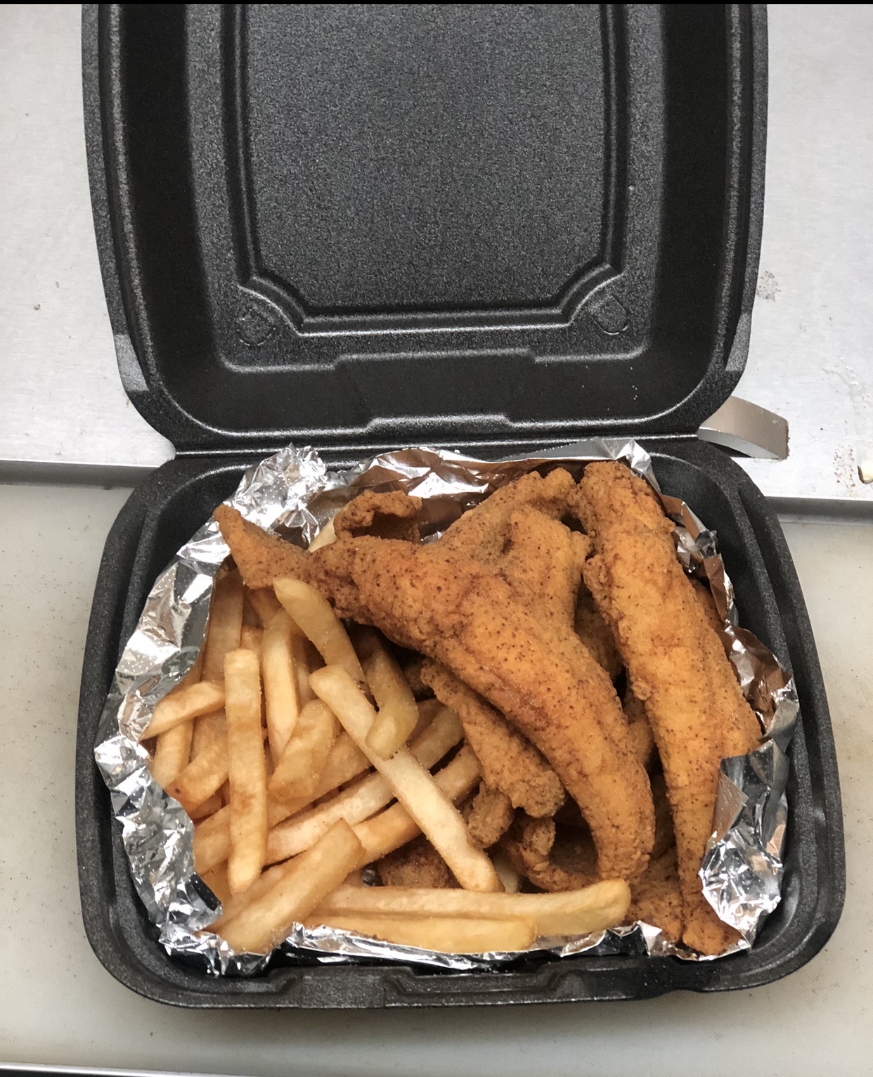 Order 3. Fish Combo food online from Da Red Wagon Express store, Flint on bringmethat.com