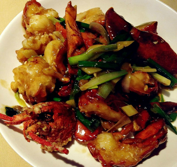 Order Lobster with Ginger and Scallion food online from Cafe evergreen store, New York on bringmethat.com