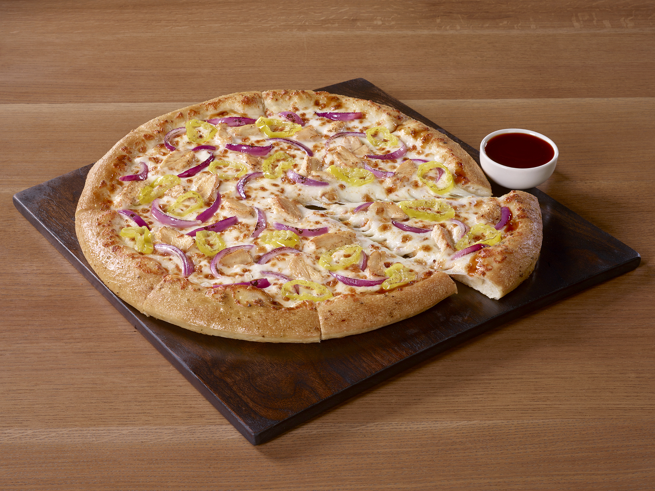 Order Buffalo Chicken Pizza food online from Pizza Hut store, Bellevue on bringmethat.com