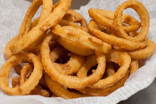Order Onion Rings food online from Rooster Bbq Deli store, Saint Paul on bringmethat.com